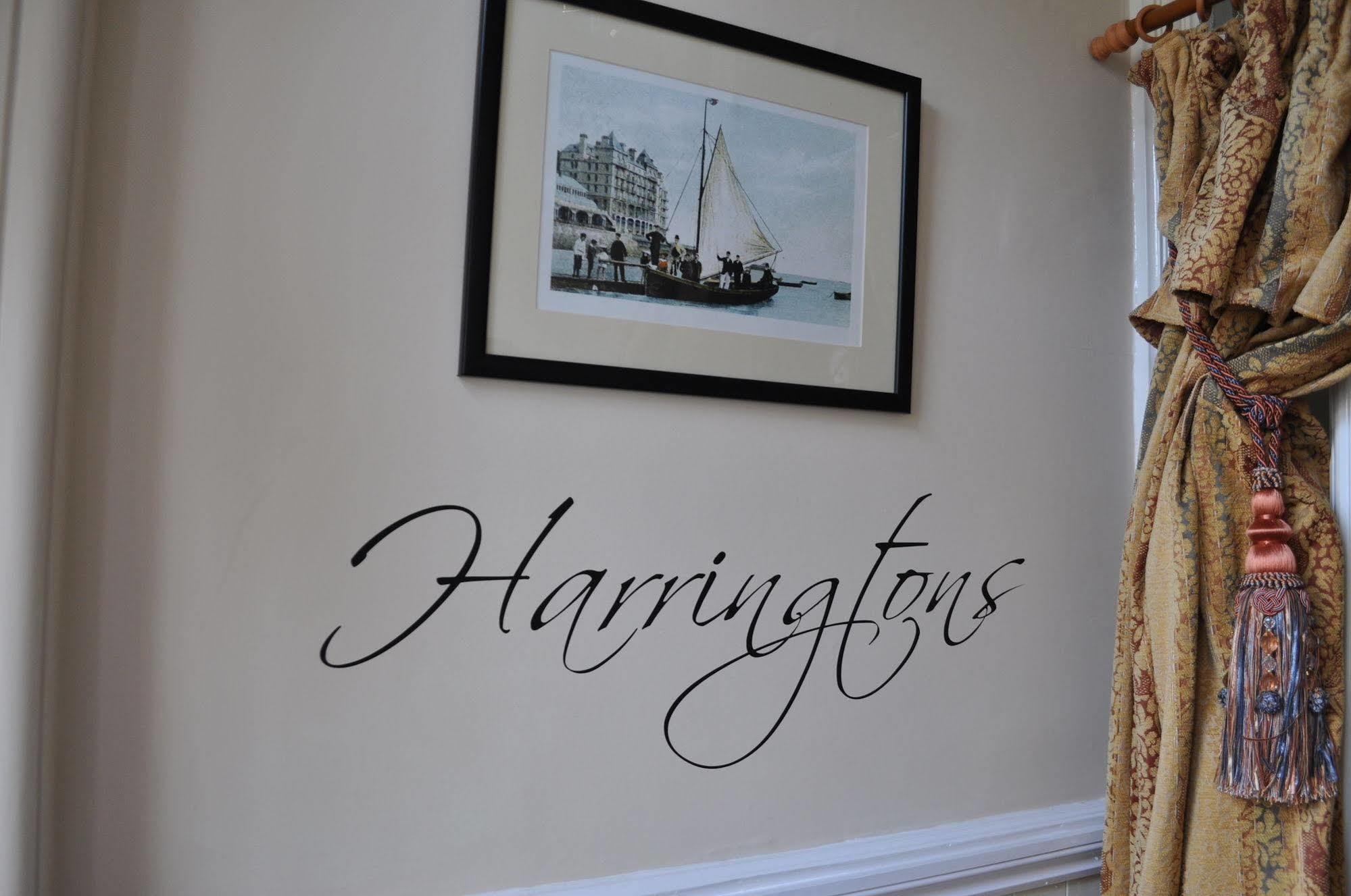 ホテル Harringtons At 14 ランディドノー エクステリア 写真